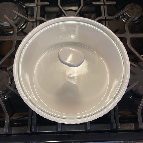 CorningWare Stoneware Ceramic Casserole Dish with Lid French White 2.5 QT. - Picture 7 of 10